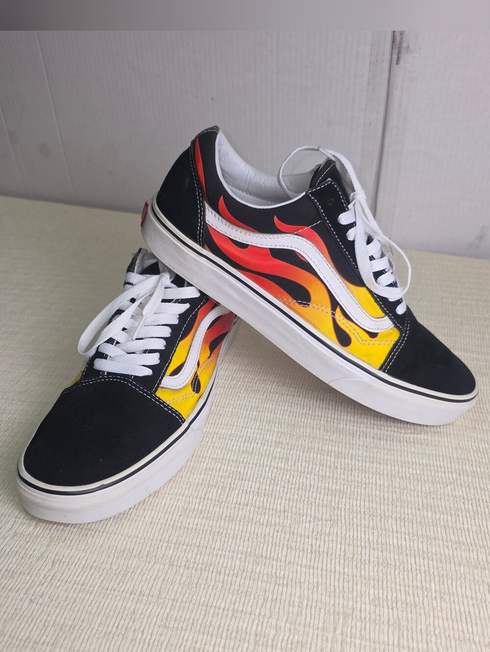 Vans Old Skool Flame Sneakers Mens 10.5 Black Red Yellow Skate Shoes
